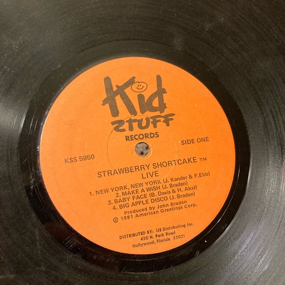 Strawberry Shortcake LIVE Vinyl Record LP - Picture 12 of 16